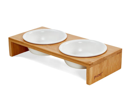 Bambusgestell mit 2 weißen Näpfen