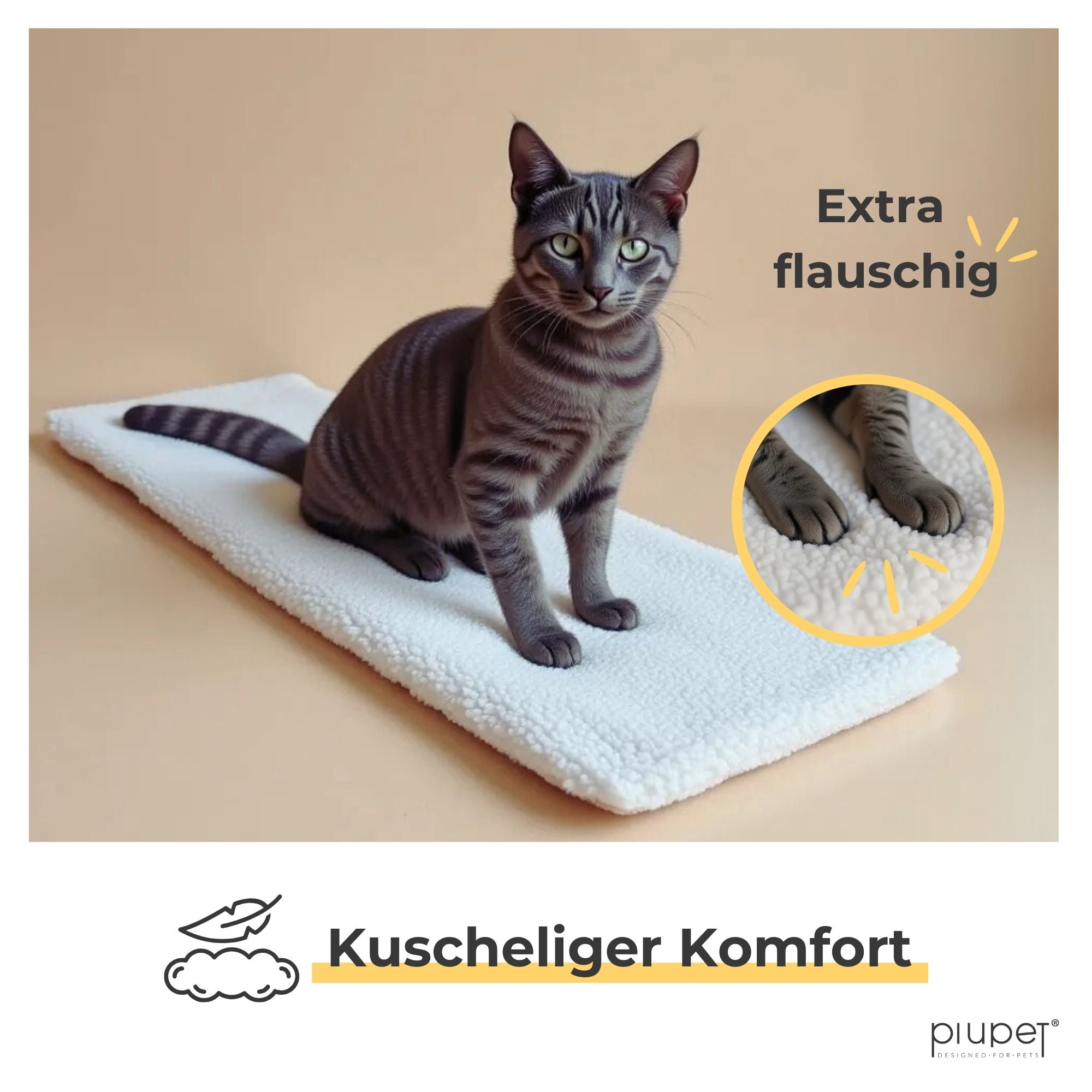 Graue Katze sitzt auf einer extra flauschigen Fensterbankdecke aus Sherpa Stoff – kuscheliger Komfort für Katzen