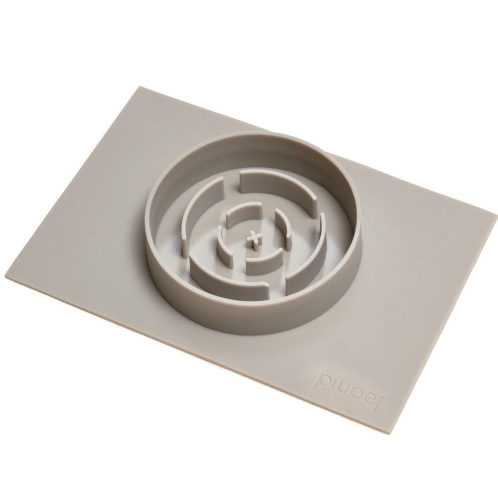 Anti-Schling-Napf mit integrierter Napfunterlage in beige